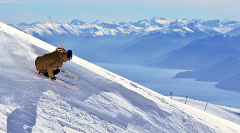 Snow Skiing Gulmarg