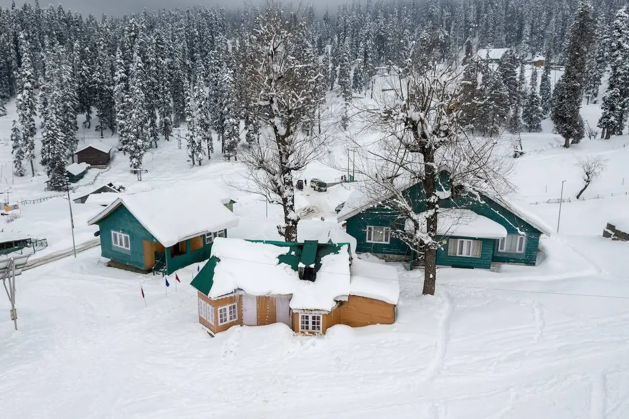 Kashmir Tour Packages From Hyderabad | By Fight or Train