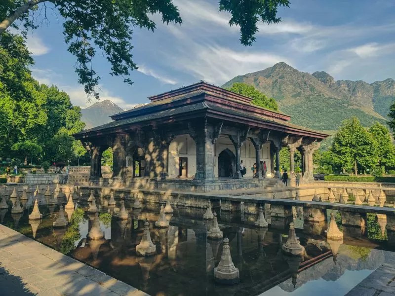 Kashmir Tour Packages from Srinagar | Best and Cheapest offer