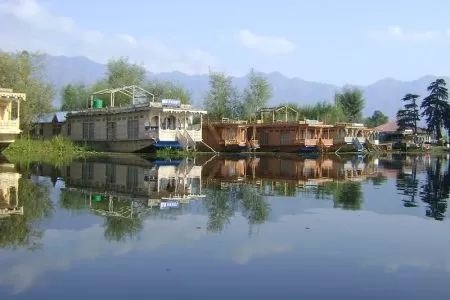 7 nights 8 days Kashmir package and itinerary