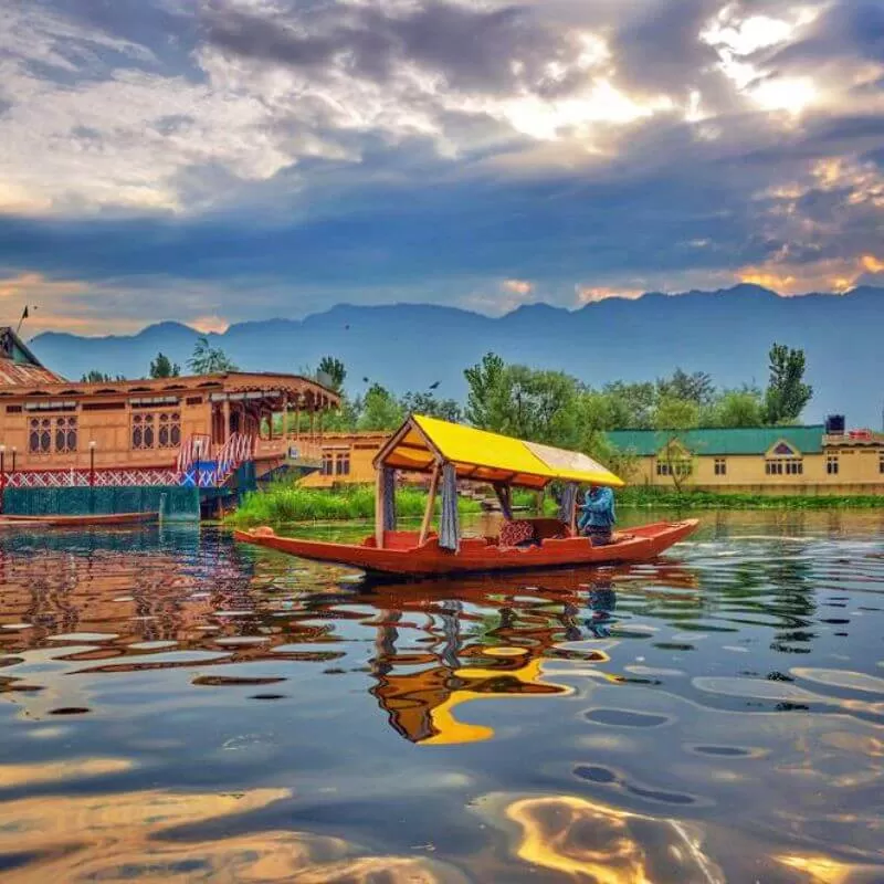 7 Nights 8 Days Vaishno Devi Kashmir Tour Package