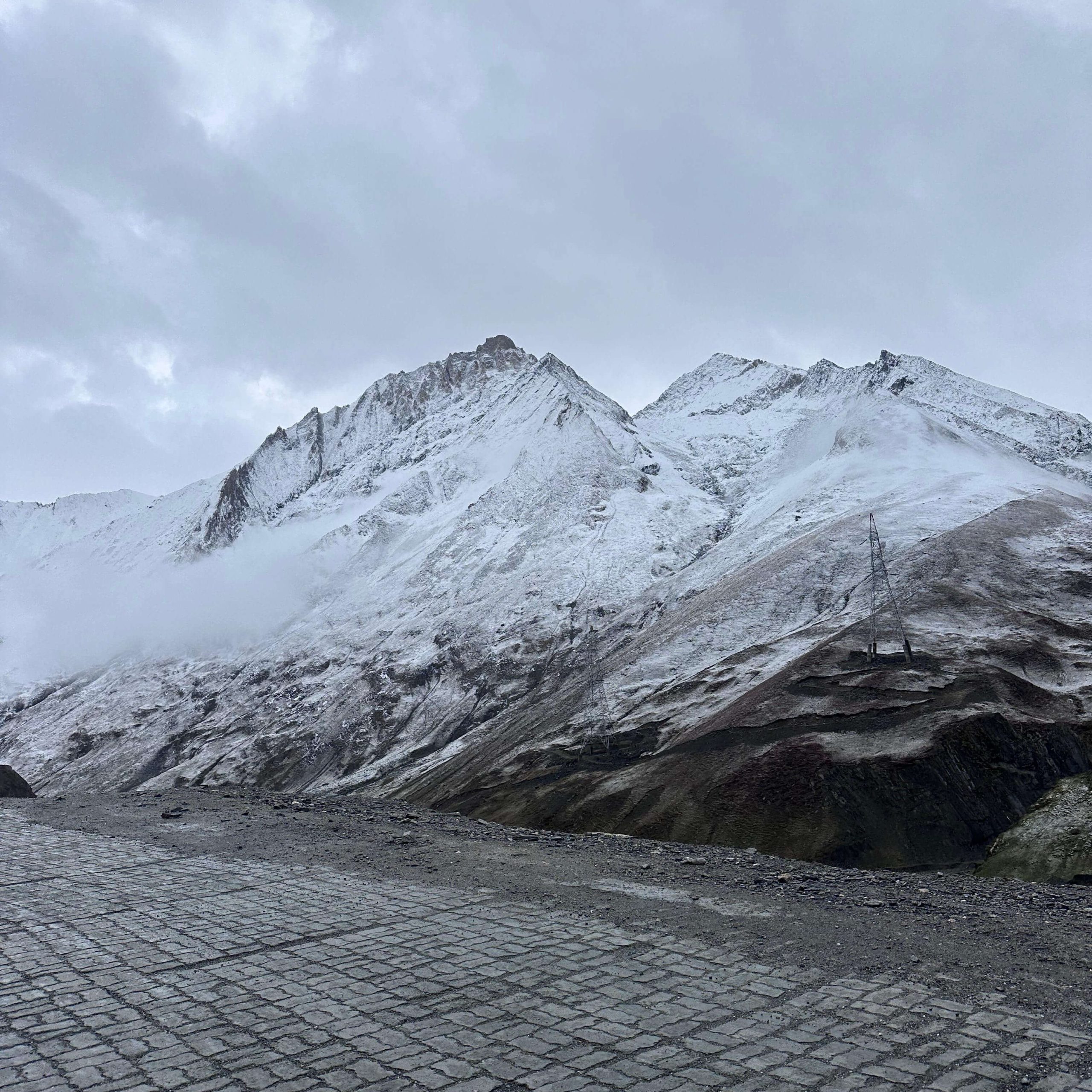 Best Time to Visit Zero Point Zojila Sonmarg