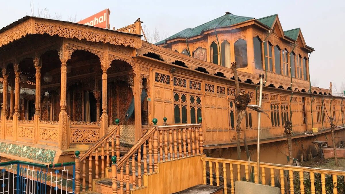 Best Luxury Houseboats in Srinagar