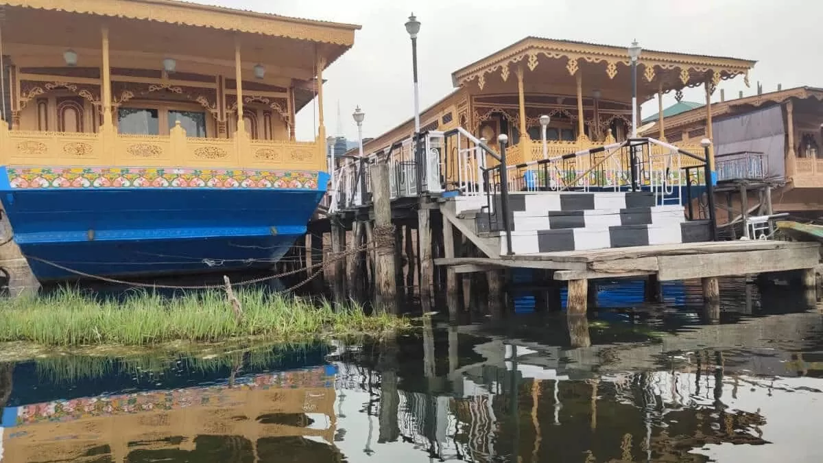 royal-star-houseboat Best Luxury Houseboats in Srinagar