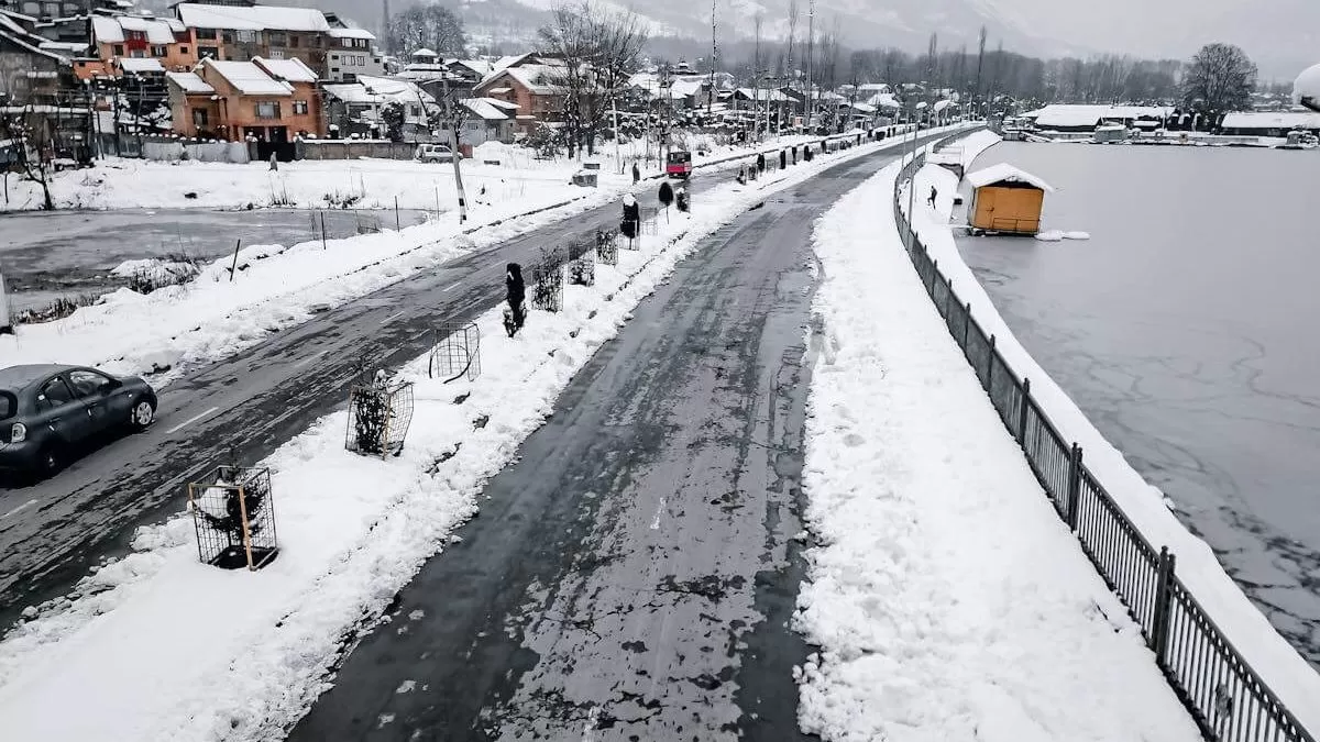 Things-to-do-in-Srinagar-in-December