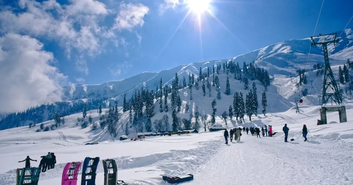 Best Time to Visit Gulmarg with Family