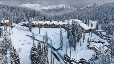 gulmarg khyber hotel