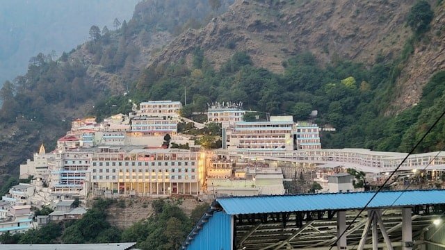 kashmir vaishno devi tour package