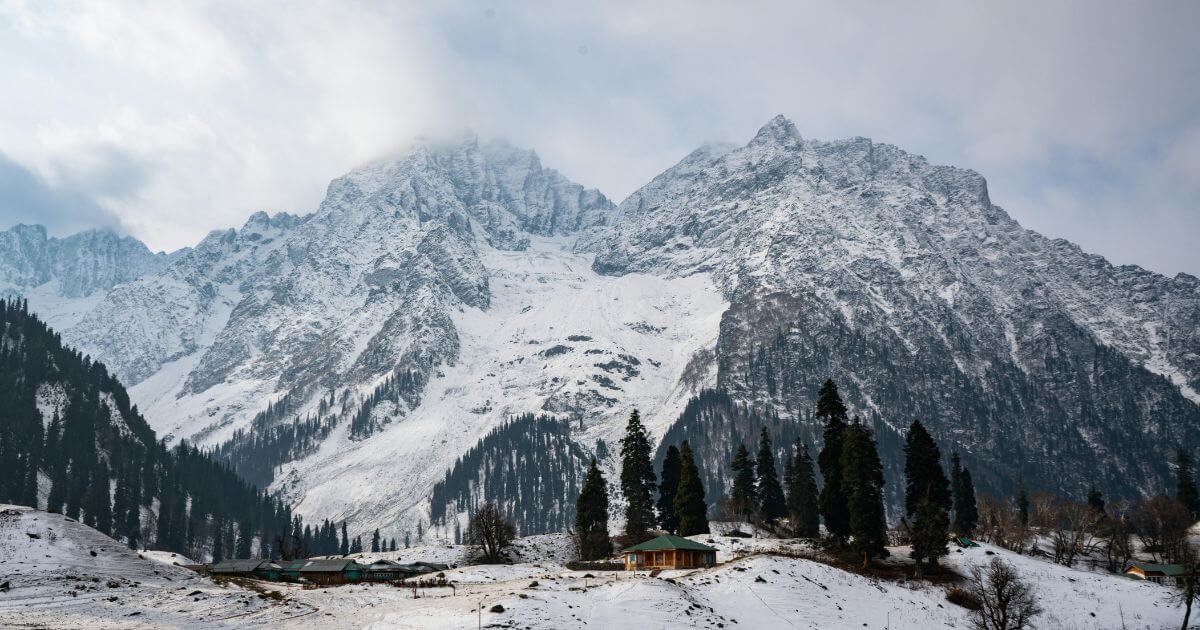 4 Nights 5 Days Kashmir Honeymoon 