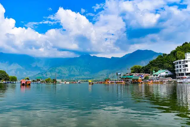 Kashmir Tour Package for 13 Days 12 Nights