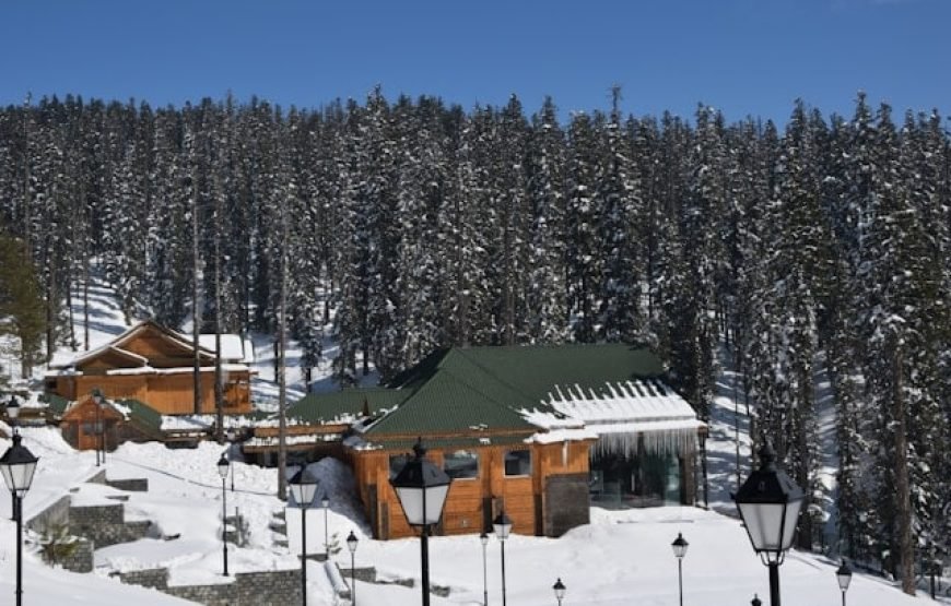 Kashmir Tour Packages in December – Snowfall Itinerary Price