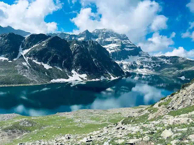 Kashmir Tour Packages in October