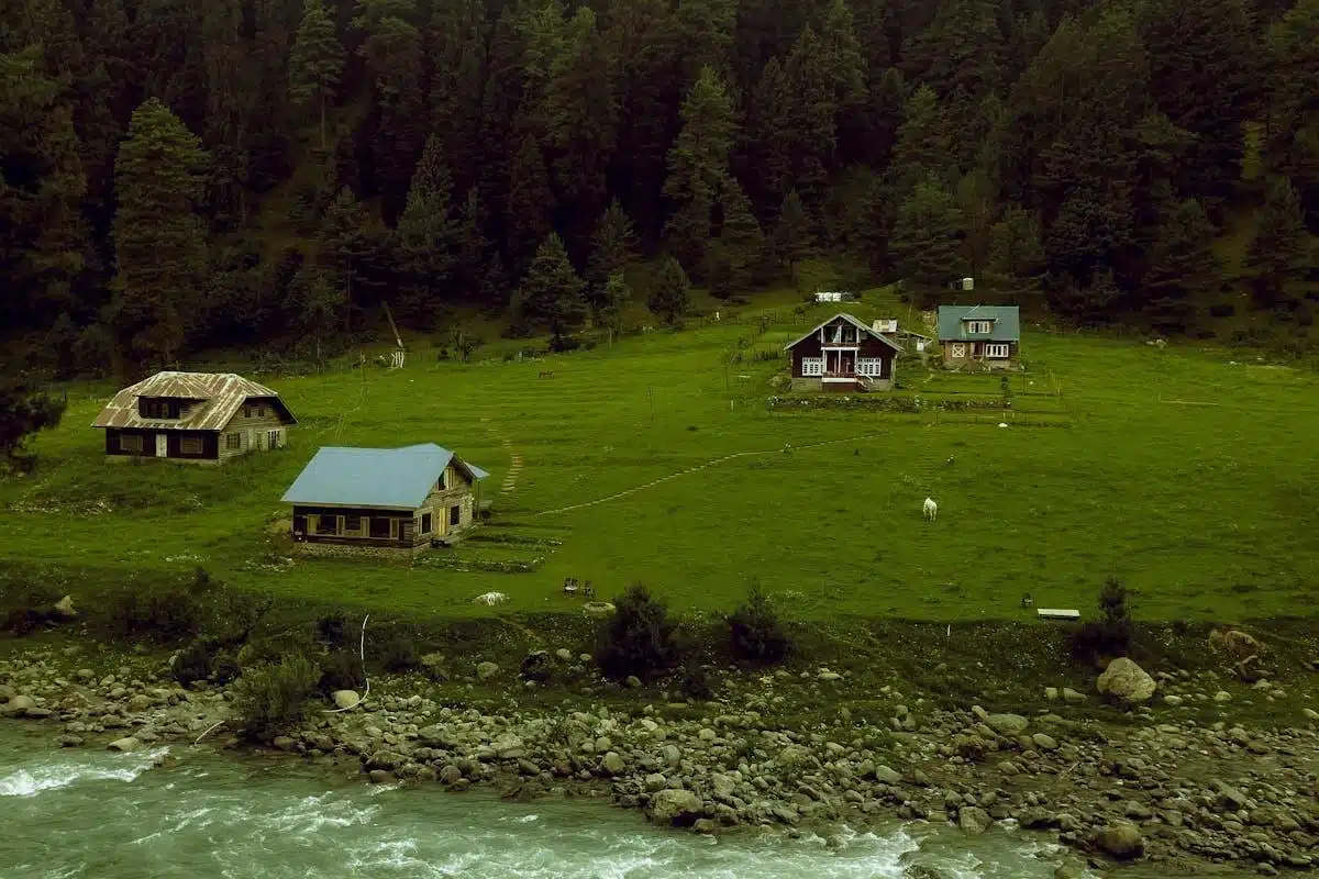 Kashmir Tour Package For 6 Nights 7 Days