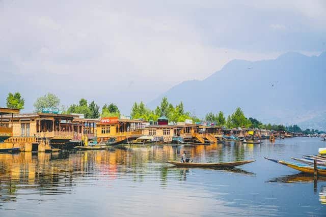 Cheapest Kashmir Tour